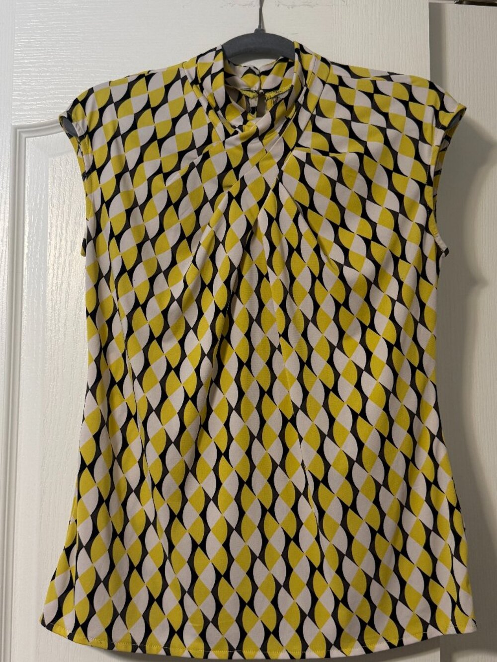 Worthington Geometric Mock Neck Cap Sleeve Blouse Yellow & Black, Size Medium